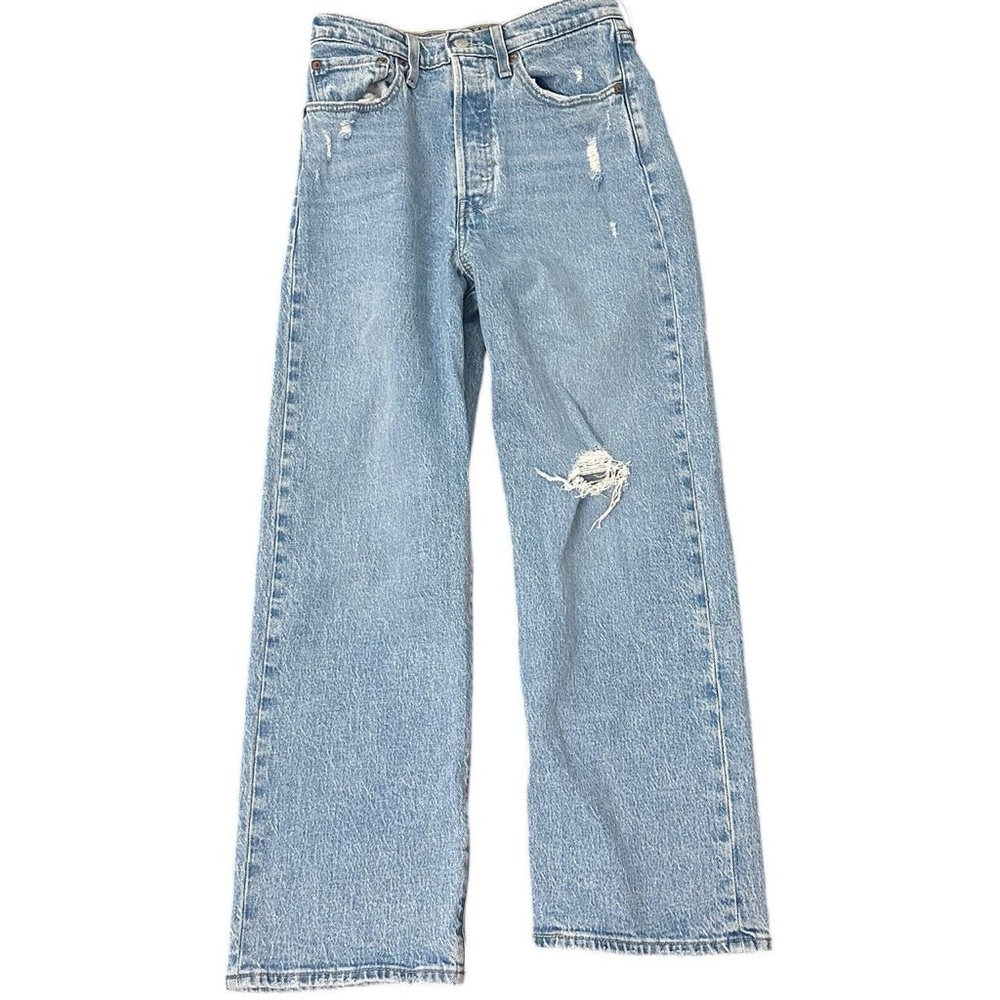 Levi’s straight ankle light wash jeans
